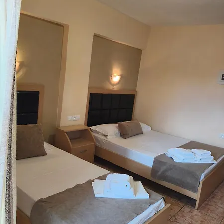 House Aggeliki Hotel Kalamítsion